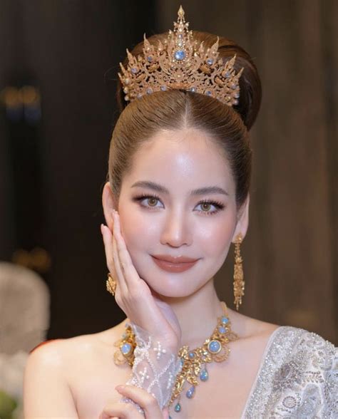 popular thai actors  actresses  thai update