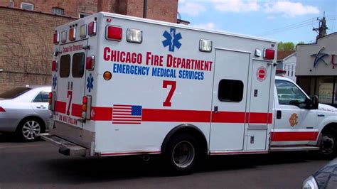 Chicago Fire Department Ambulance 7 Youtube