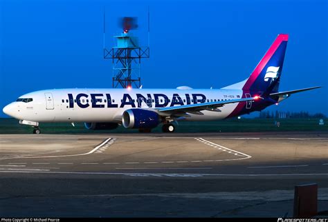 TF ICU Icelandair Boeing 737 8 MAX Photo By Michael Pearce ID 1245149