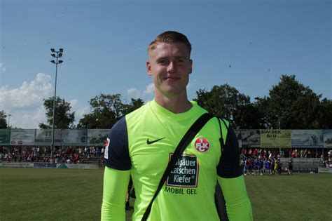 Fu Ball Liga Der Fc Kaiserslautern Holt Im S Dwestderby Beim