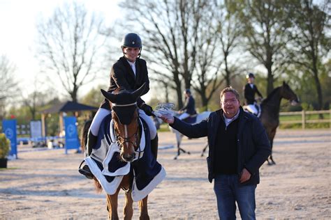 Robin Bril Wint Voorjaars M Grote Prijs Met Britse Ontdekking