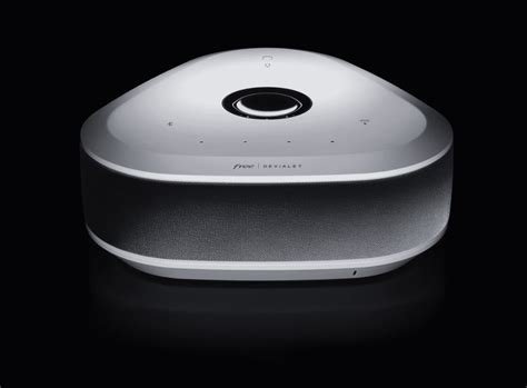 La nouvelle Freebox Delta avec son système son Devialet