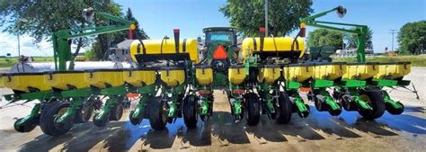 2010 John Deere 1760 Planter 12 28 Row But Can Be Slid To 30 Use Your John Deere Display As