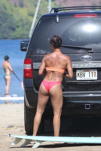 Soon To Be Single Jada Pinkett Smith Flaunts Her Bikini Bod Amid