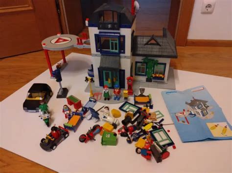 Playmobil Poste De Police Incomplet Avec Beaucoup D Accessoires