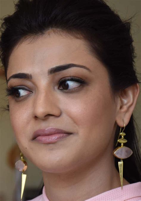 Model Kajal Agarwal Face Close Up Photos Gallery Beautiful Bollywood