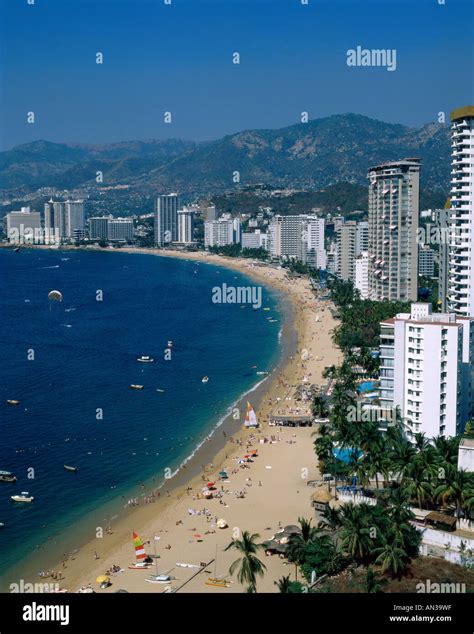 Beach & Skyline, Acapulco, Mexico Stock Photo: 8798814 - Alamy