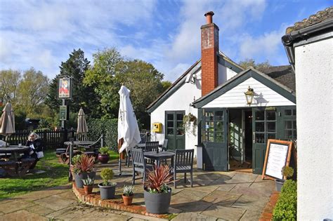 Look Inside The Newly Refurbished Theale Pub That Reopened This Week