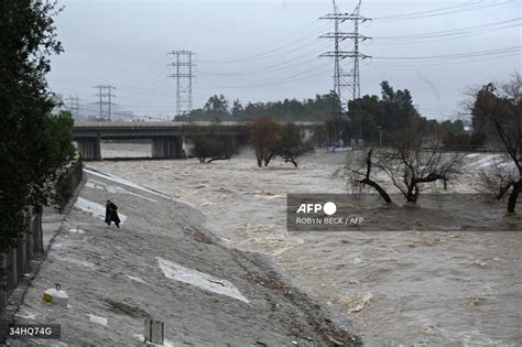 Una Tormenta Mortal En El Sur De California Inunda Caminos Causa M S