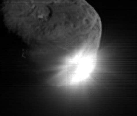 Comet is "geologically active" | Astronomy.com