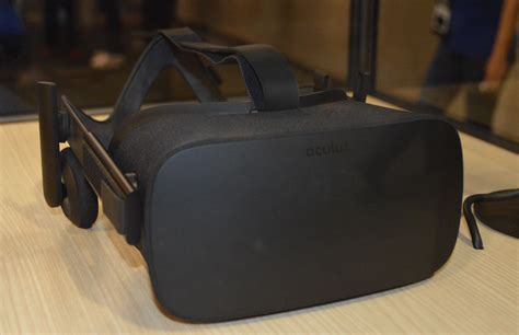 Htc Vive Vs Oculus Rift Which Vr Headset Is Better