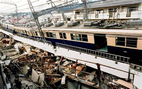 【阪神・淡路大震災 発生直後の写真集】甚大な被害、懸命の救援活動、避難所では問題が続々と｜まいどなニュース