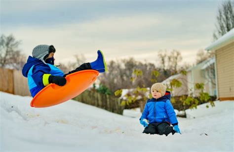 5 Best Sleds for Toddlers to Have Fun With in 2019 2024 | Mom Crib