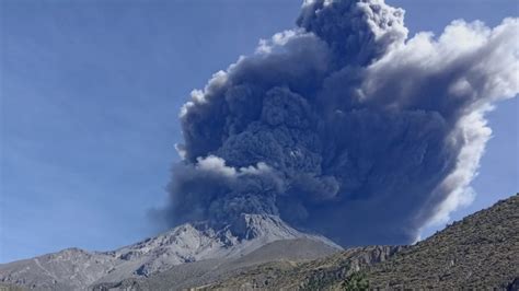 Volc N Ubinas Registr Dos Nuevas Explosiones