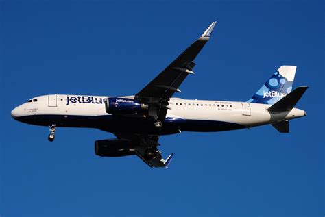 JetBlue Airbus A320 N827JB BOS It Takes Blue To Tango Flickr