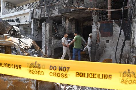 Un Incendio En Un Parque De Juegos En La India Deja 27 Muertos Entre