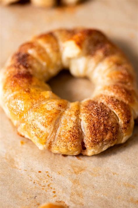 Puff Pastry Apple Donuts With Cinnamon Sugar Recipe Apple Puff Pastry Apple Donuts Apple