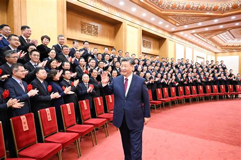 习近平会见中国援外医疗队派遣60周年纪念暨表彰大会代表中国政府网