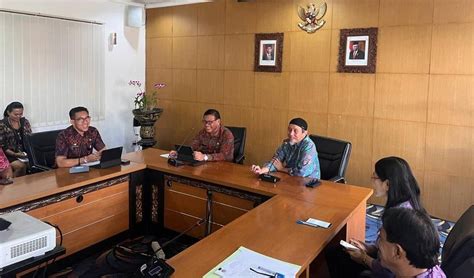 Dihadapan Tim Juri Sekda Alit Wiradana Presentasi Digital Leadership