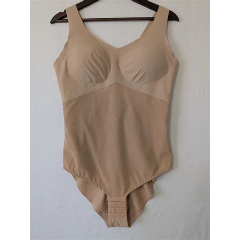 honeylove shapewear bodysuit  beige smoothing compression  neck