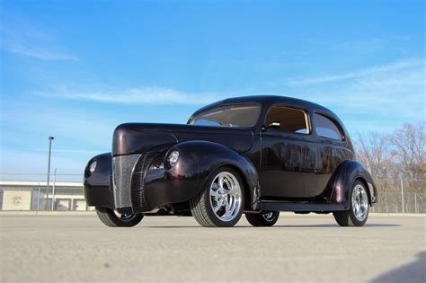 1940 Ford Sedan Hot Rod