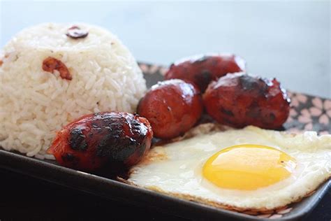 Filipino Breakfast Fried Rice Longanisa And Egg Filipino Breakfast Food Filipino