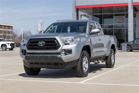 A Detailed Comparison Of Toyota Tacoma Vs Jeep Gladiator Drivingtrendz