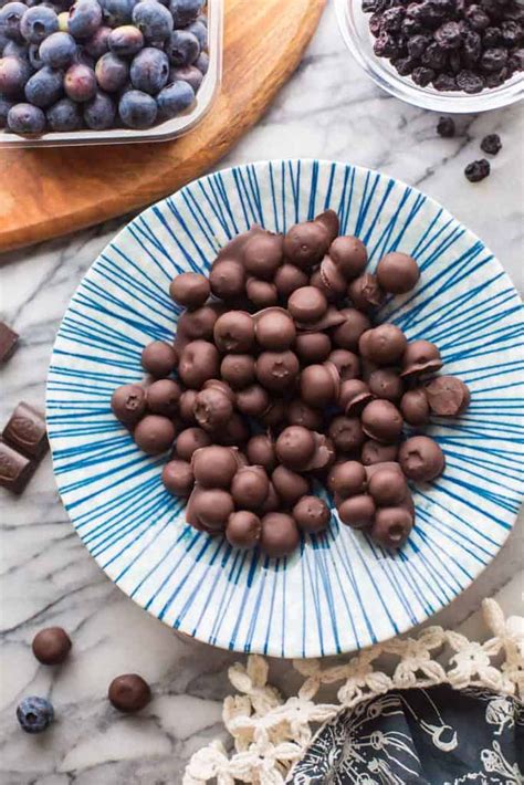 Chocolate Covered Blueberries Fresh Or Dried A Saucy Kitchen