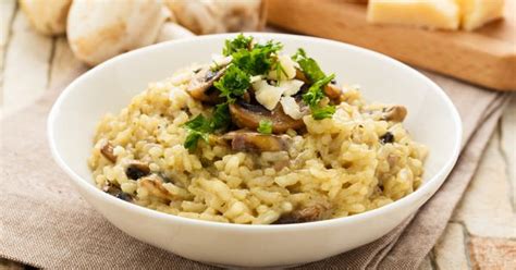 Mantarlı Risotto Tarifi Nasıl Yapılır Yemek