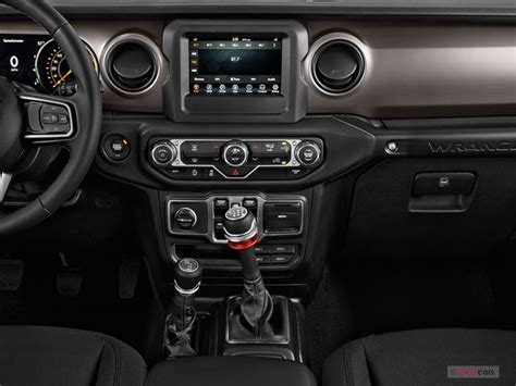 2021 Jeep Wrangler: 148 Interior Photos | U.S. News