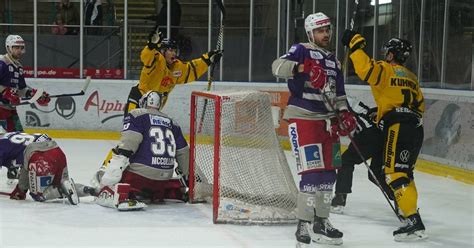 Krefeld Pinguine Verlieren Bei Den Eisb Ren Regensburg