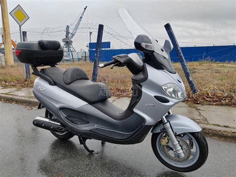 Piaggio X Ie Beverly Polovni Automobili