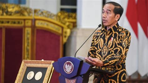 Presiden Jokowi Terima Penghargaan Agricola Medal Dari Fao Foto Tempo Co