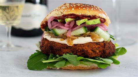 Smoky Vegan Burger - Plant Based News