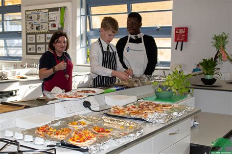 Oaks Park High School Open Evening 2023