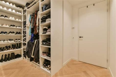 How To Turn A Room Into A Closet In Steps Easy Guide