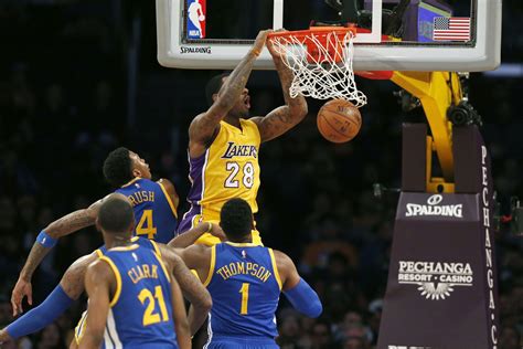 Lakers' win streak ends with a thud against the Golden State Warriors ...