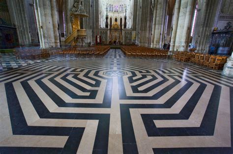 Labyrinthe d Amiens Significations Symboles et Bienfaits Géométrie