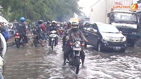 VIDEO Banjir Di Daan Mogot Lumpuhkan Lalu Lintas News Liputan6