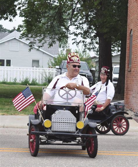 Shriners in the parade | The Valley Voice