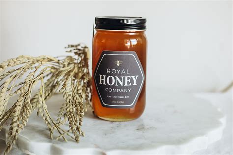 The Many Practical Uses of Honey - An Overview