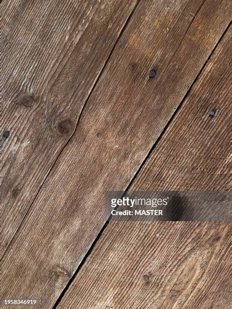 Dark Oak Wood Floor Photos and Premium High Res Pictures - Getty Images