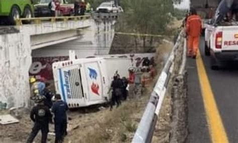 Volcadura sobre la México Tulancingo deja 3 muertos