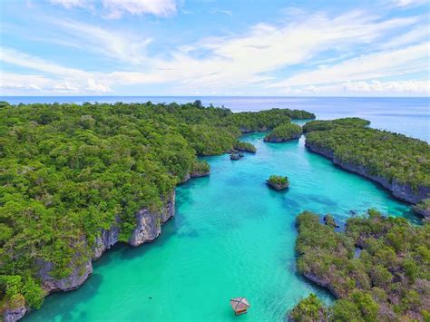 Wisata Maluku Paling Populer Yang Harus Kamu Kunjungi