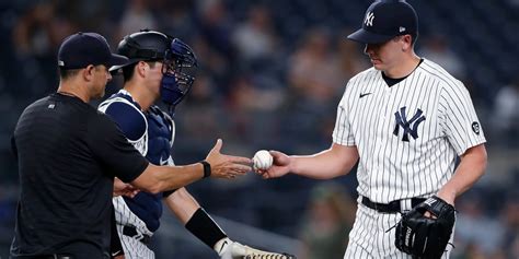 Yankees Struggles Continue In Loss To Red Sox