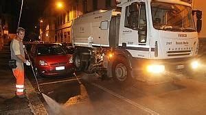 Pulizia Strade A Firenze Da Luned Maggio Tornano I Divieti Nove