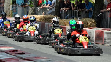 Kartrennen In Der Halveraner City