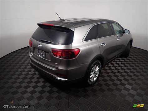 2019 Titanium Silver Kia Sorento L 143806007 Photo 17