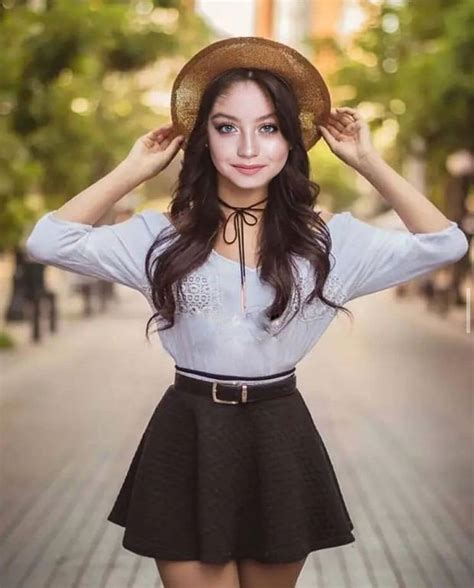 Pin Von Wilson Oswaldo Torres Alvarado Auf Karol Sevilla Hot