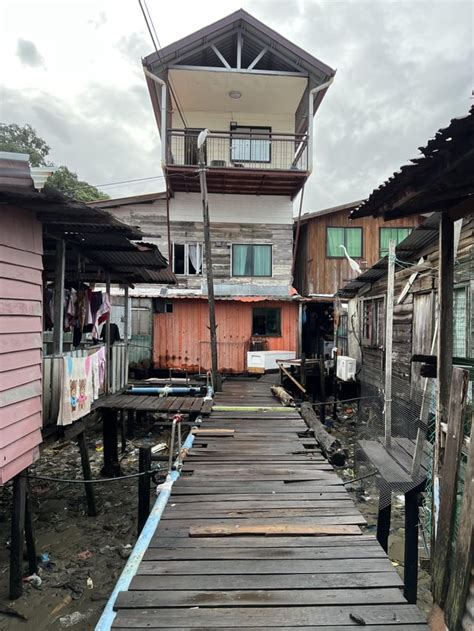 Water Village Kampung Air Tanjung Aru Sabah Rmalaysia